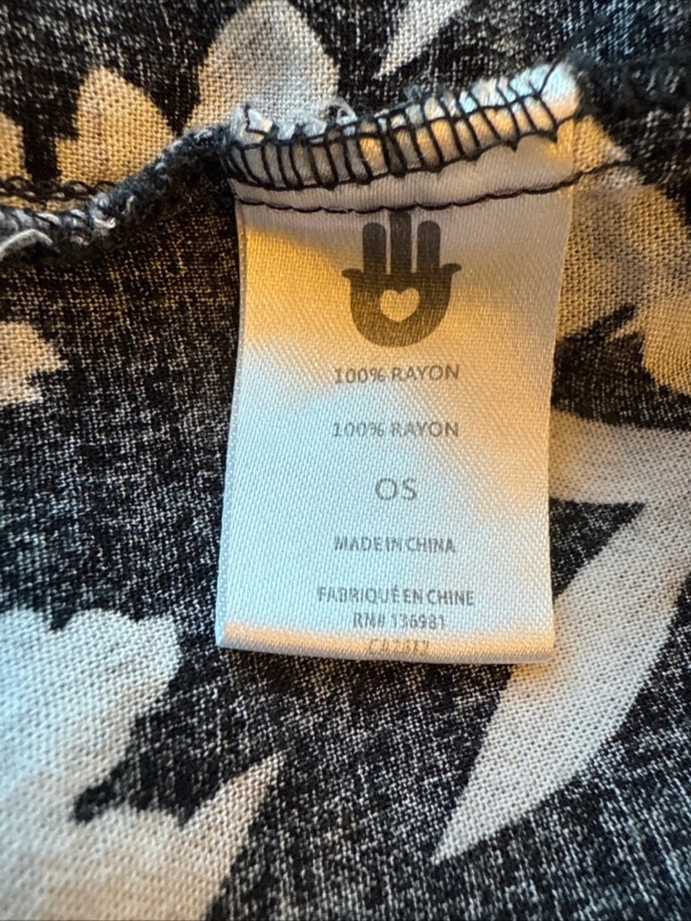 Robe - Picture 10 of 10